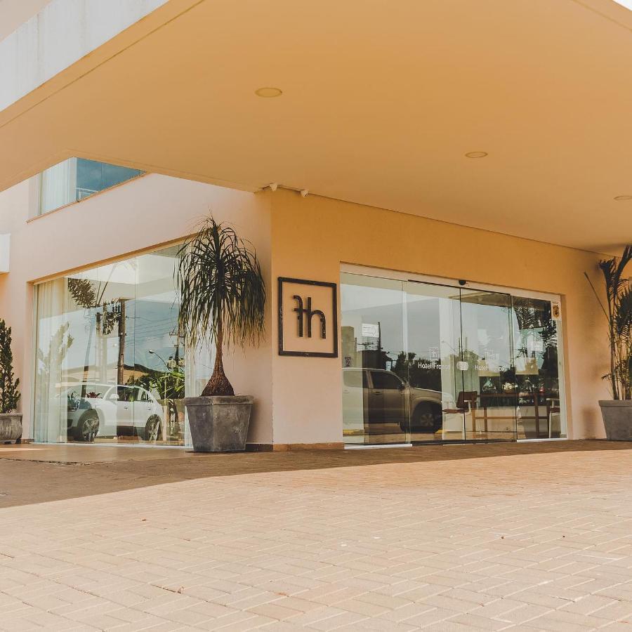 Hotel Franco Dionísio Cerqueira Esterno foto